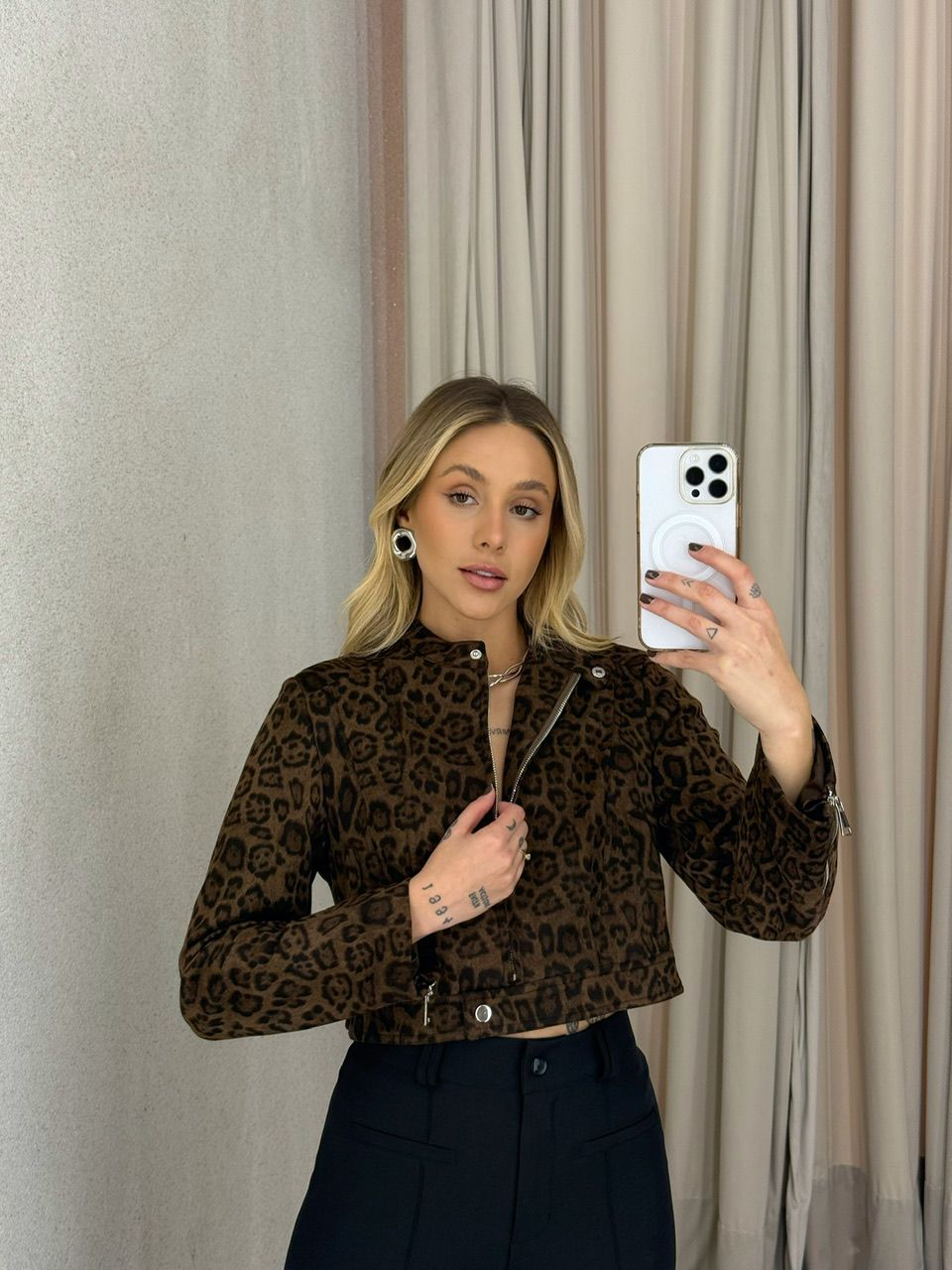JAQUETA EDUARDA ANIMAL PRINT ESTAMPADA