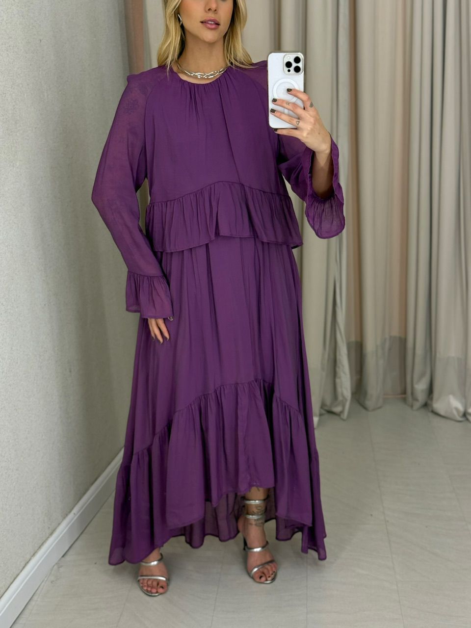 VESTIDO ANGELINE BABADOS UVA