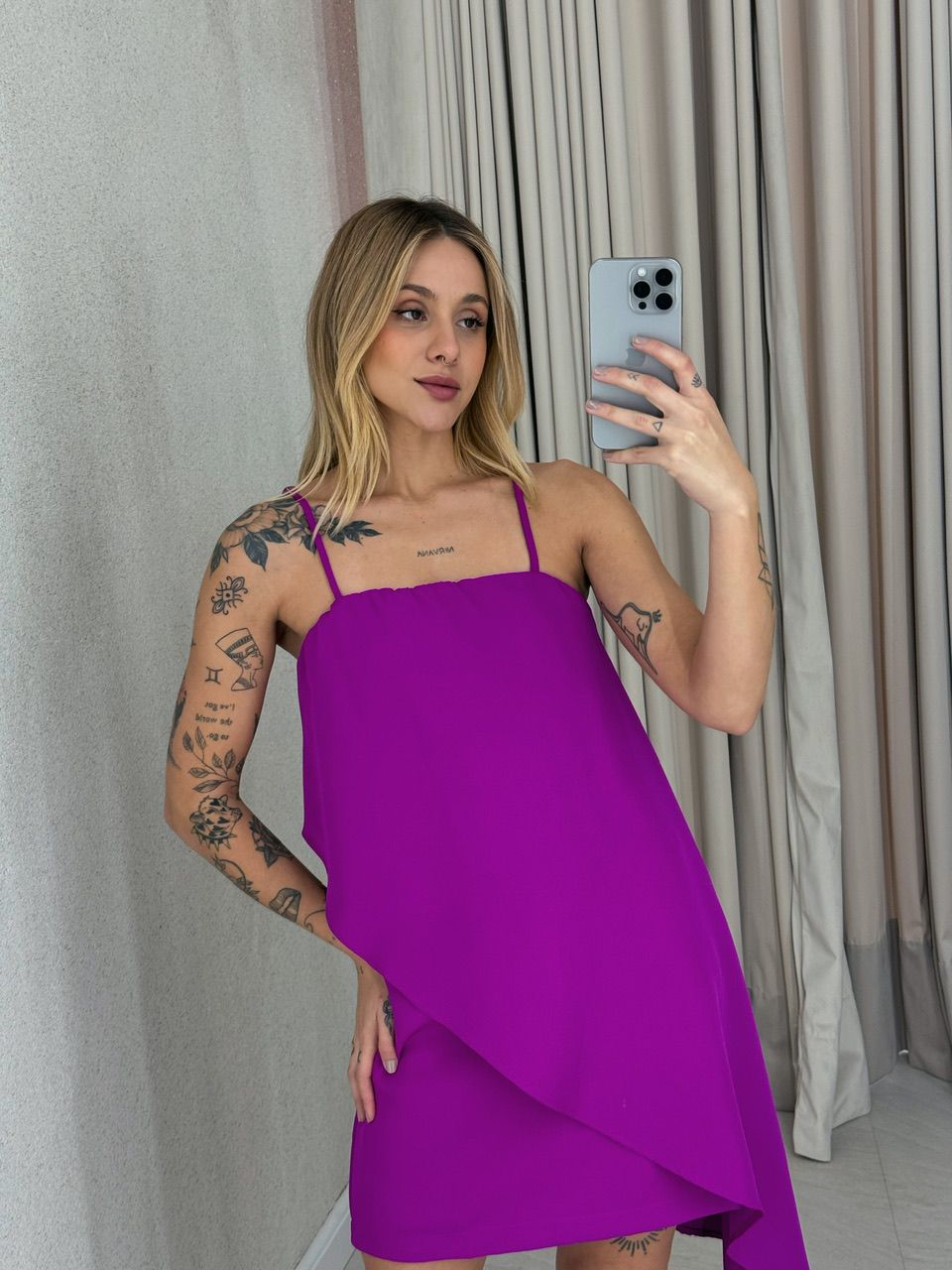 VESTIDO EMÍLIA ALÇA FUCSIA