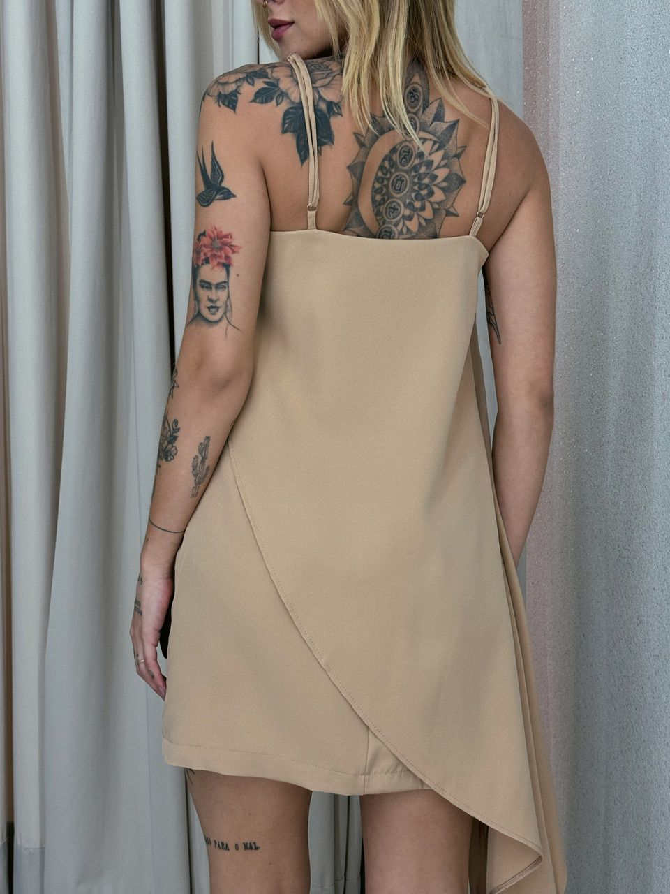 VESTIDO EMÍLIA ALÇA NUDE