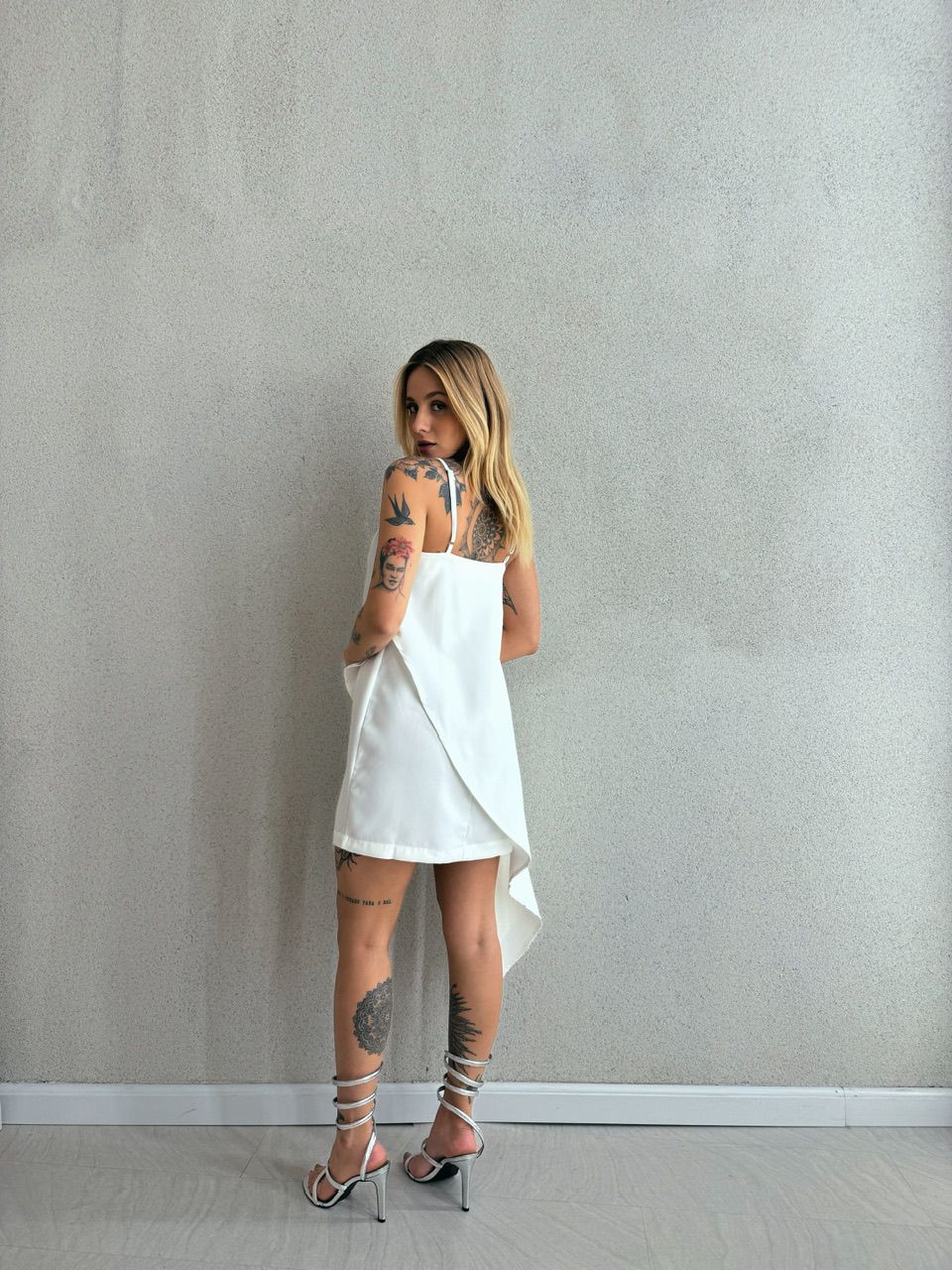 VESTIDO EMÍLIA ALÇA OFF