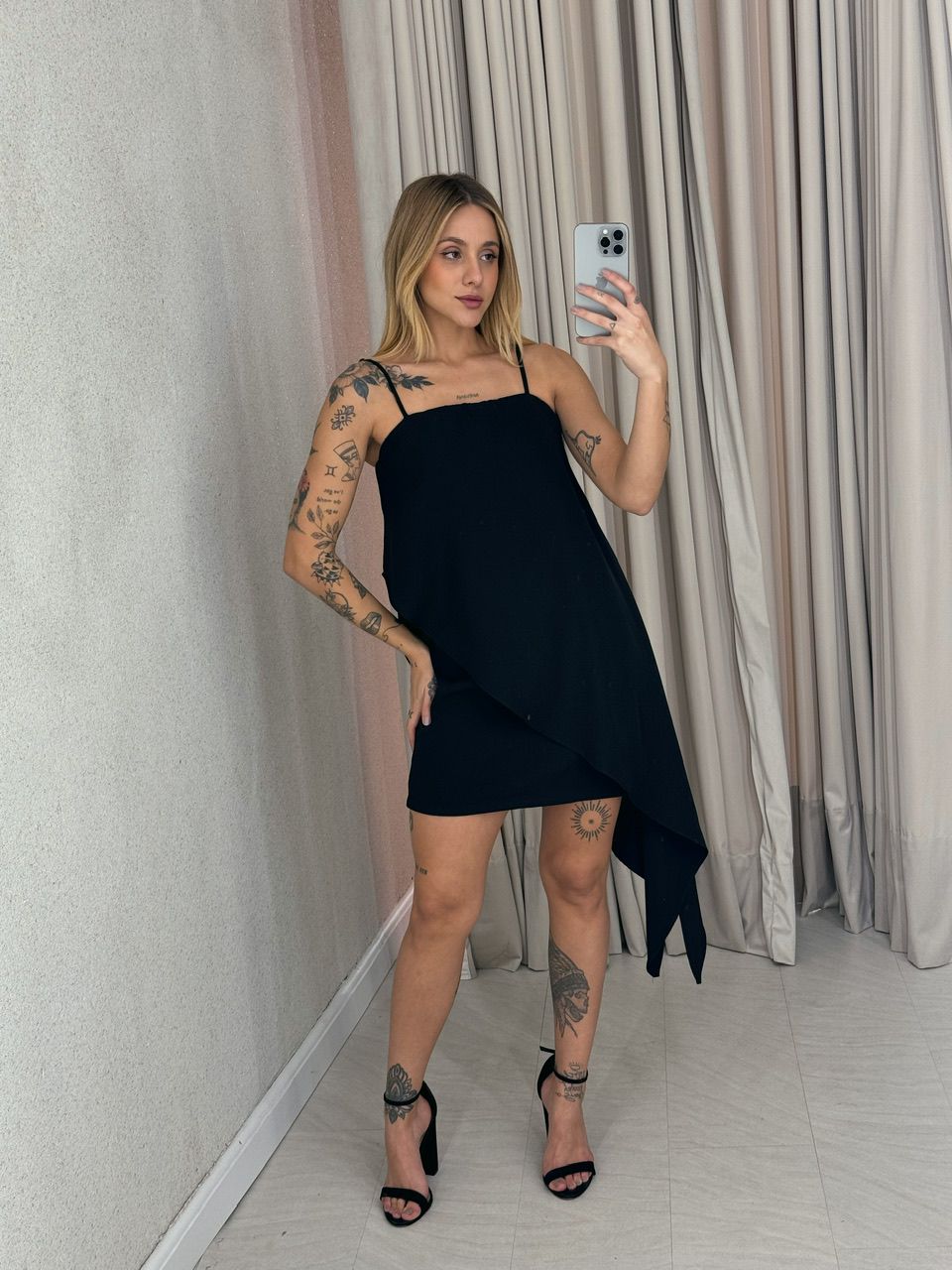 VESTIDO EMÍLIA ALÇA PRETO
