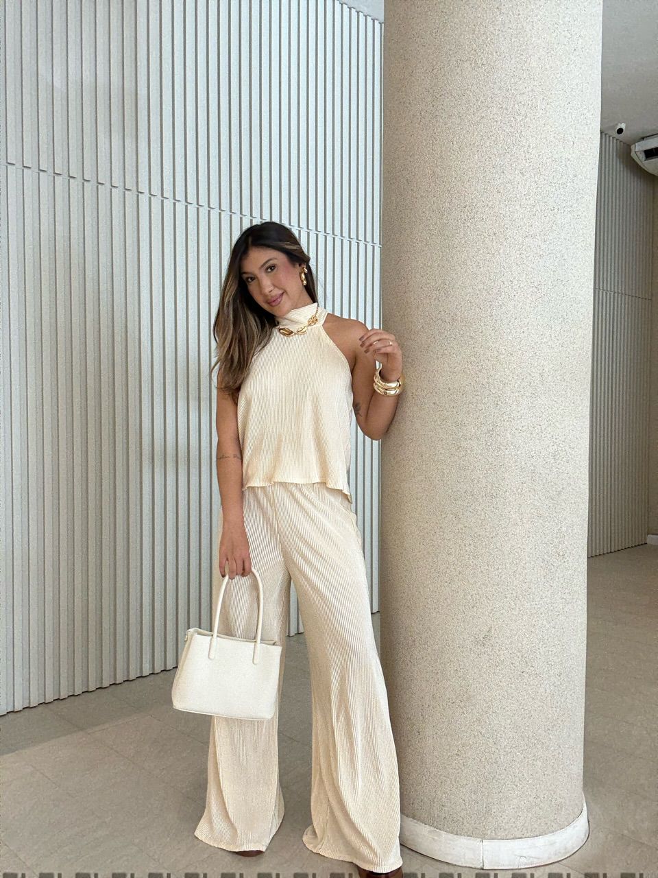 CONJUNTO ISABELLY PLISSADO AREIA - 0066520110 - CAROLLA FERRARO