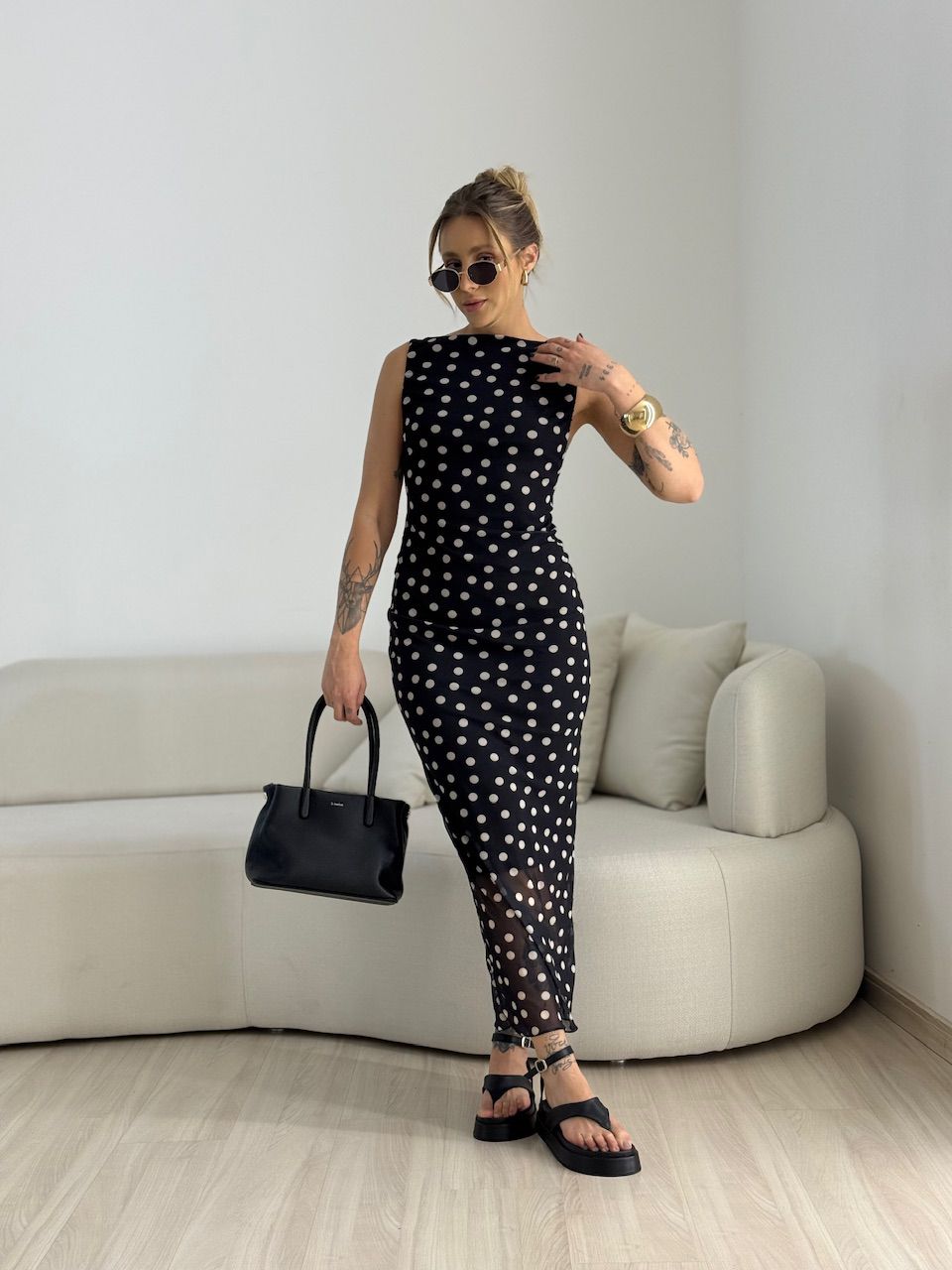 VESTIDO GRETA TULE POÁ PRETO