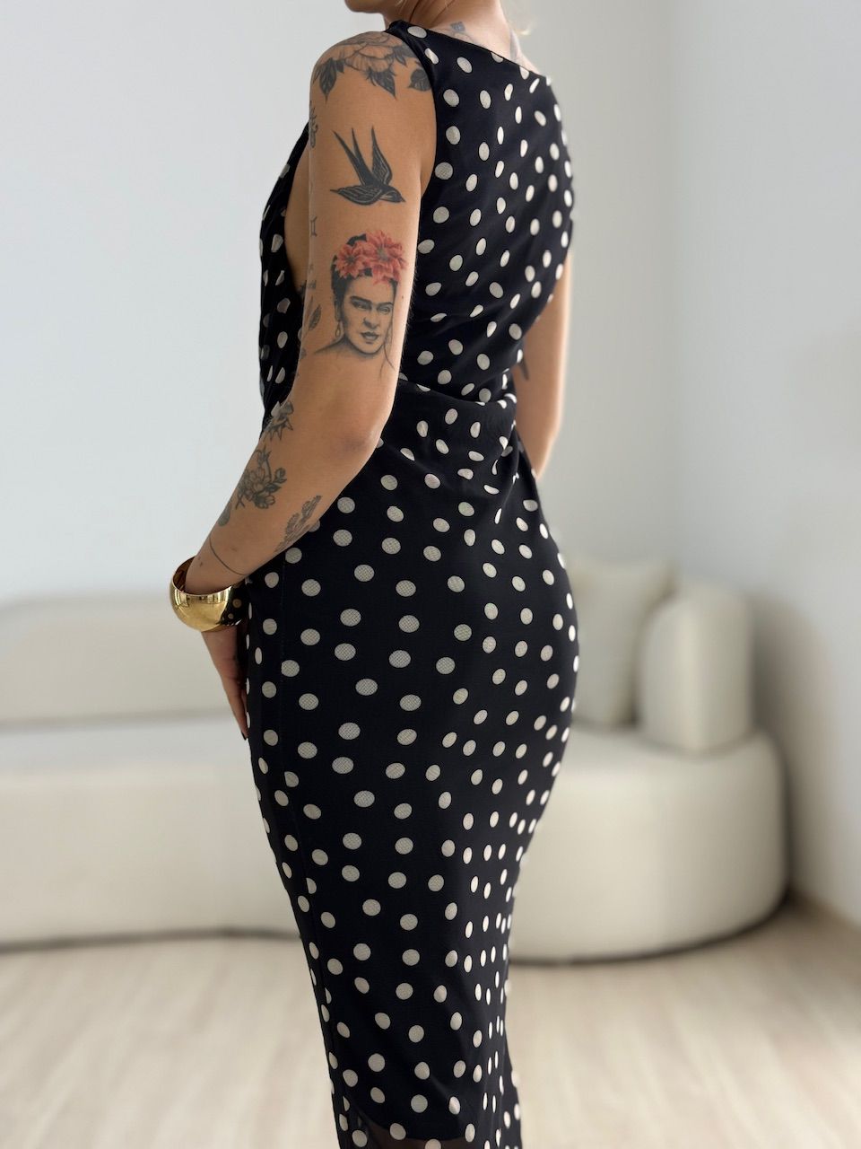 VESTIDO GRETA TULE POÁ PRETO
