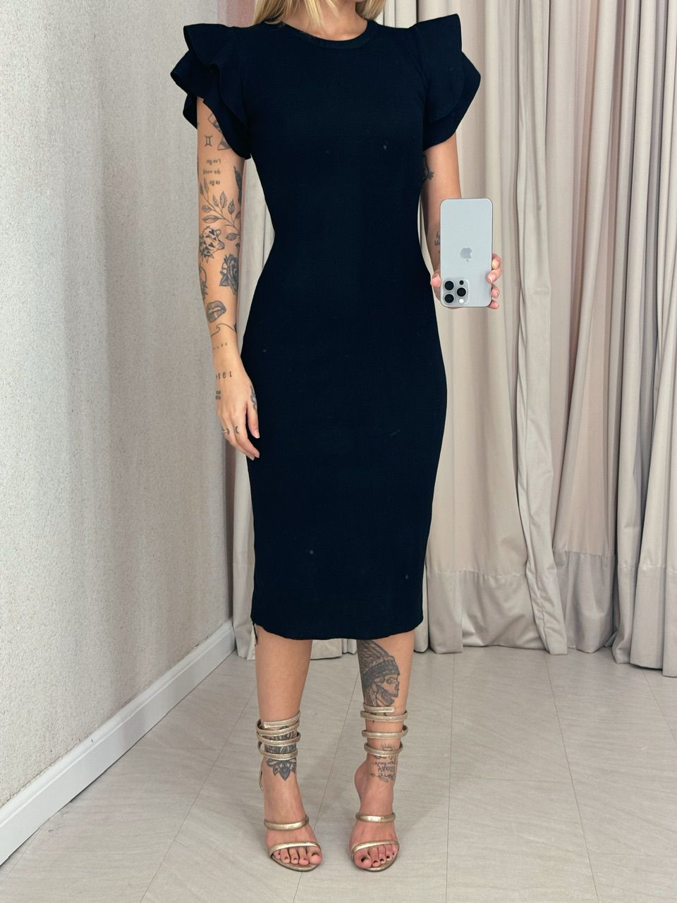 VESTIDO JANE MANGA BABADOS preto