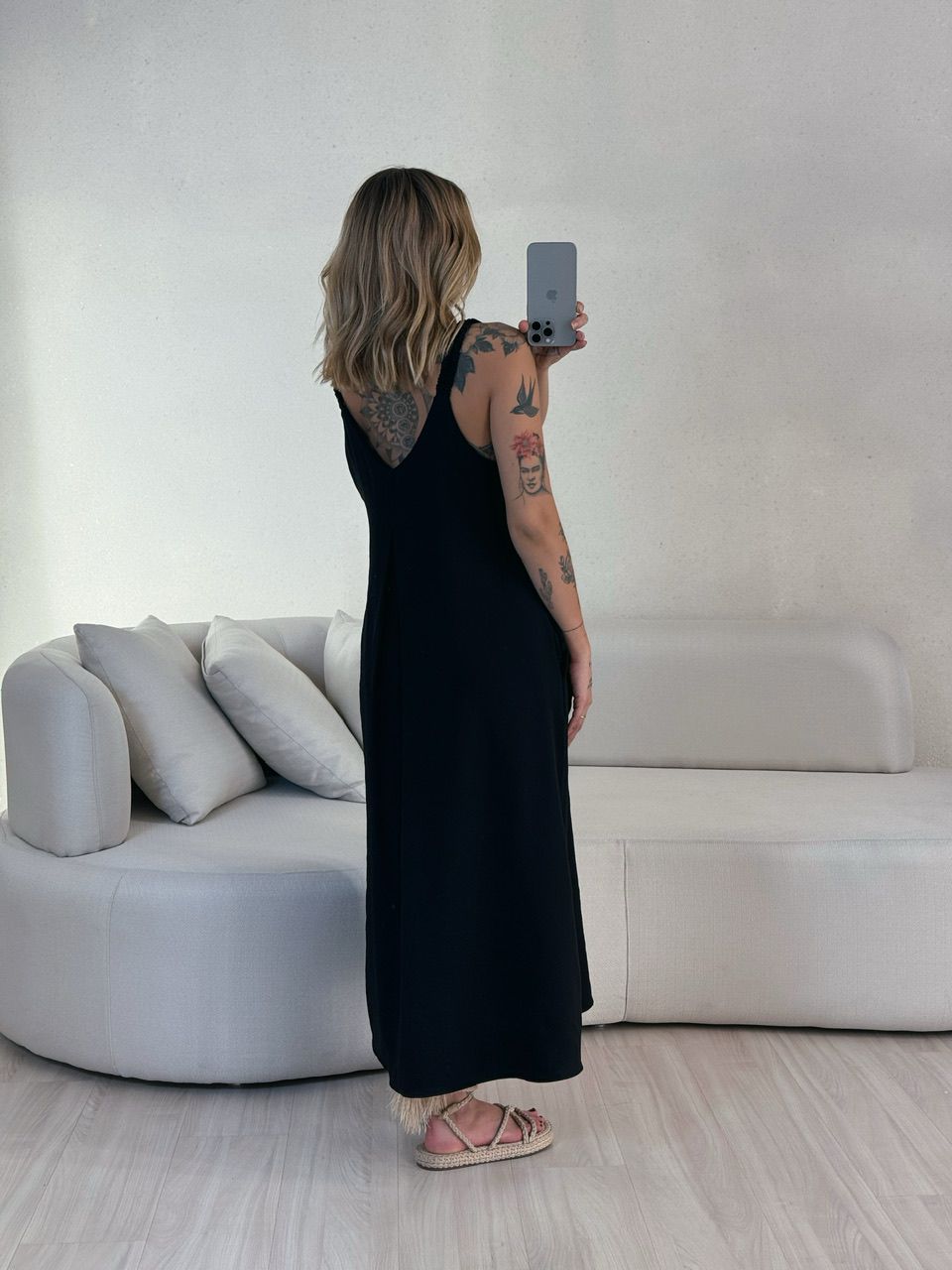 VESTIDO SUZANE MIDI ALÇA PRETO