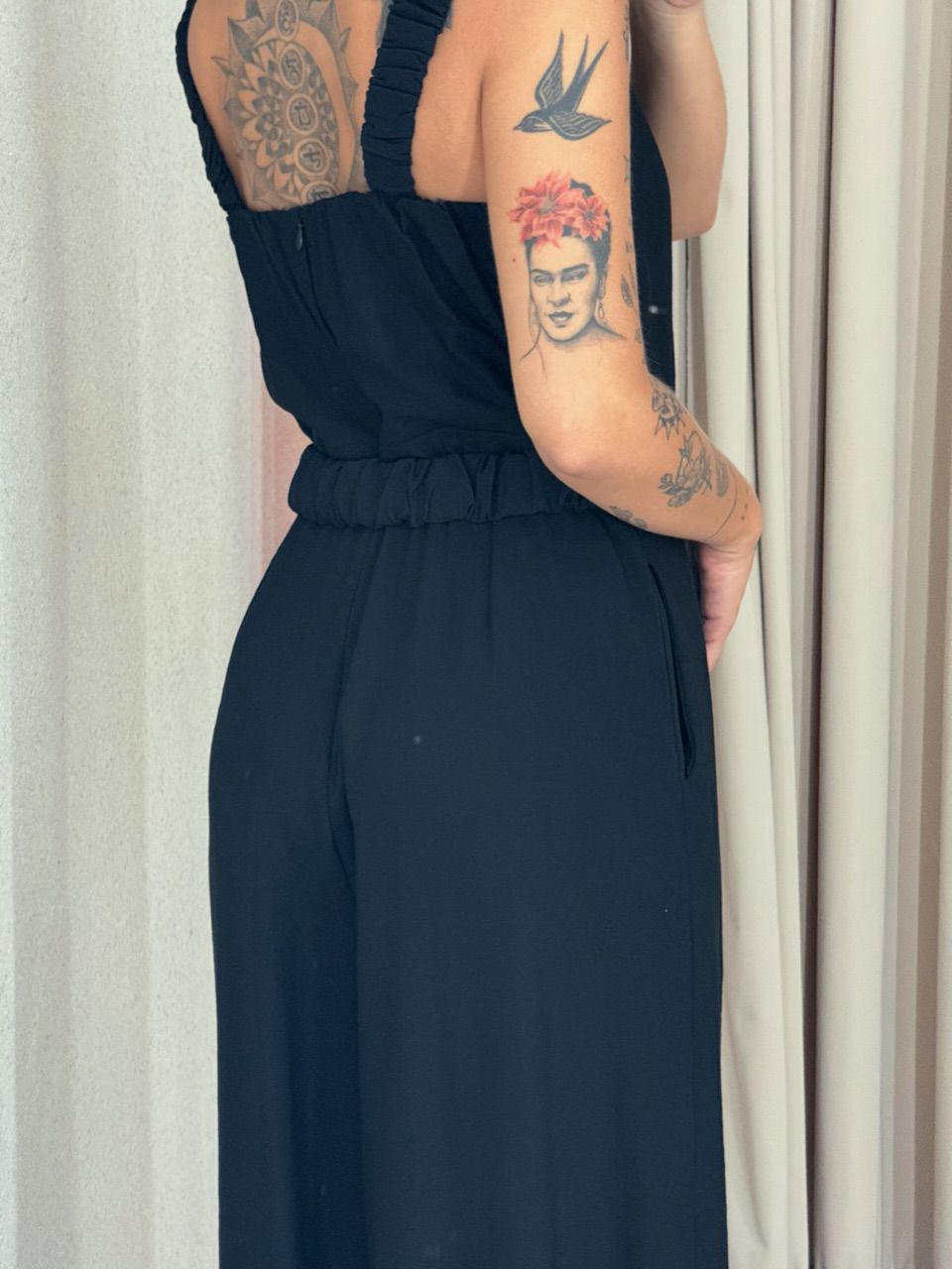 MACACÃO ISADORA alça preto