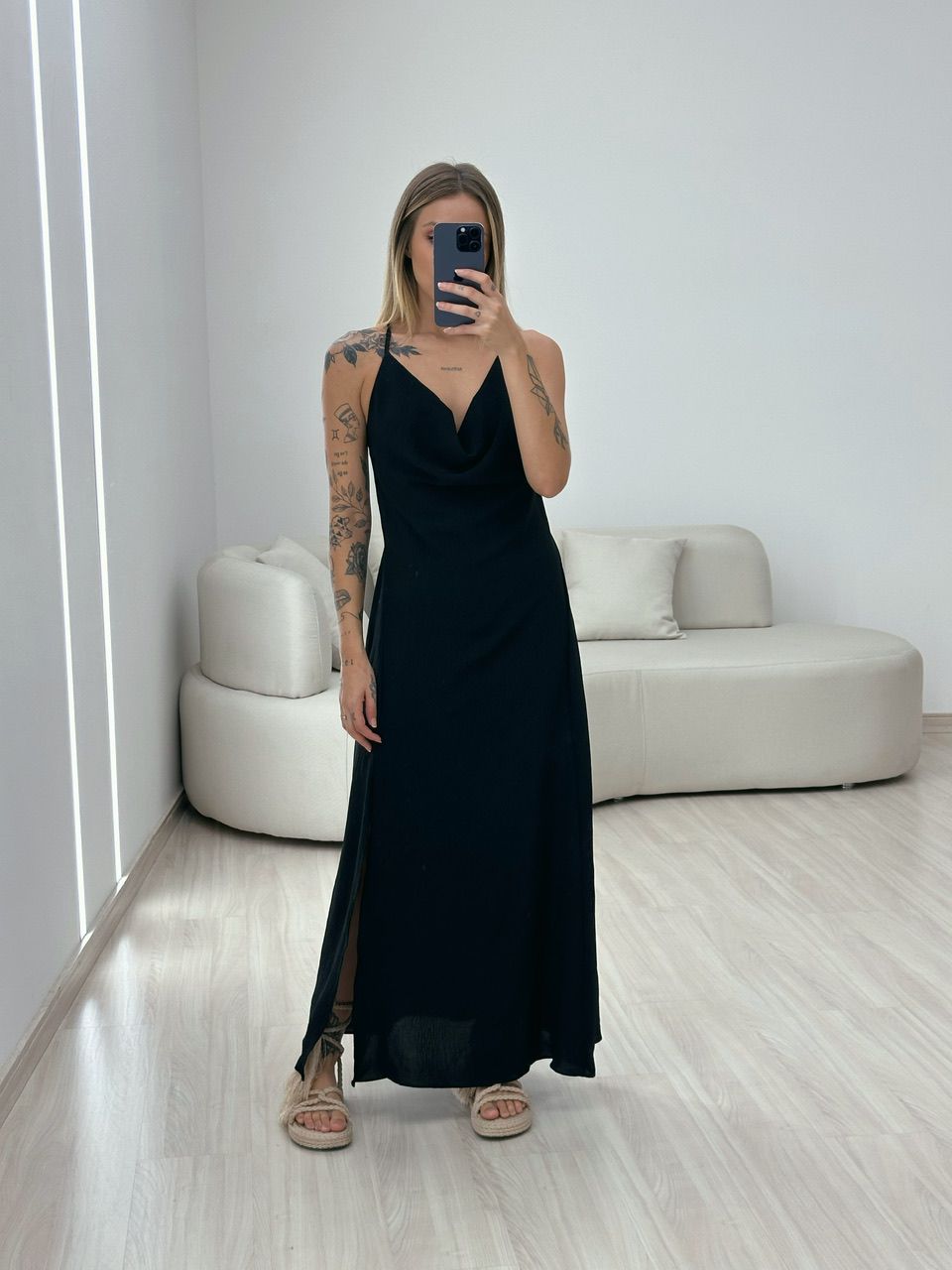 VESTIDO TAIS FRENTE ÚNICA PRETO
