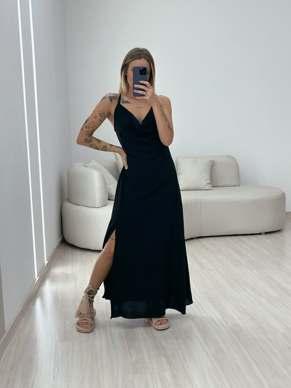 VESTIDO TAIS FRENTE ÚNICA PRETO