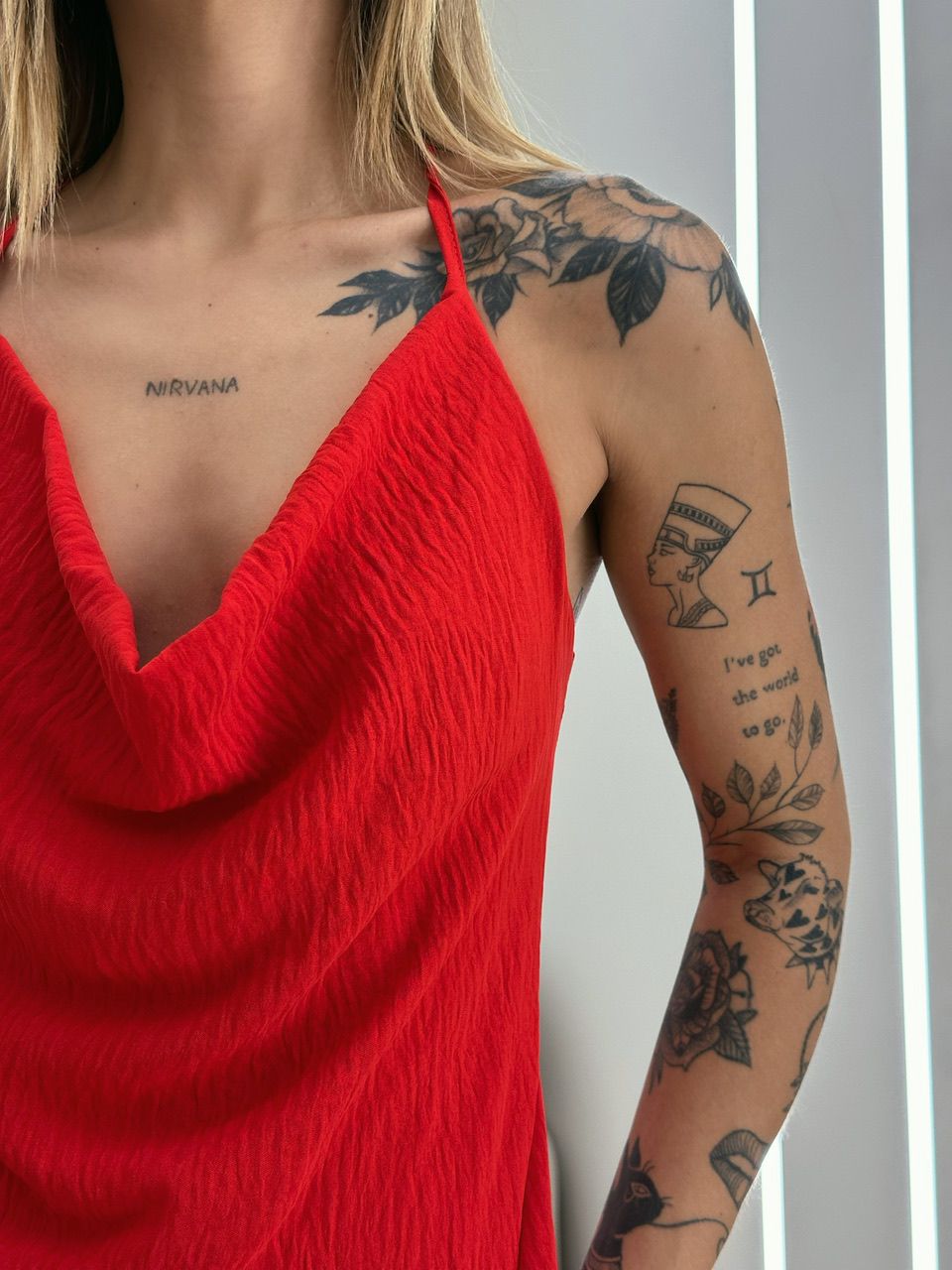 VESTIDO TAIS FRENTE ÚNICA VERMELHO