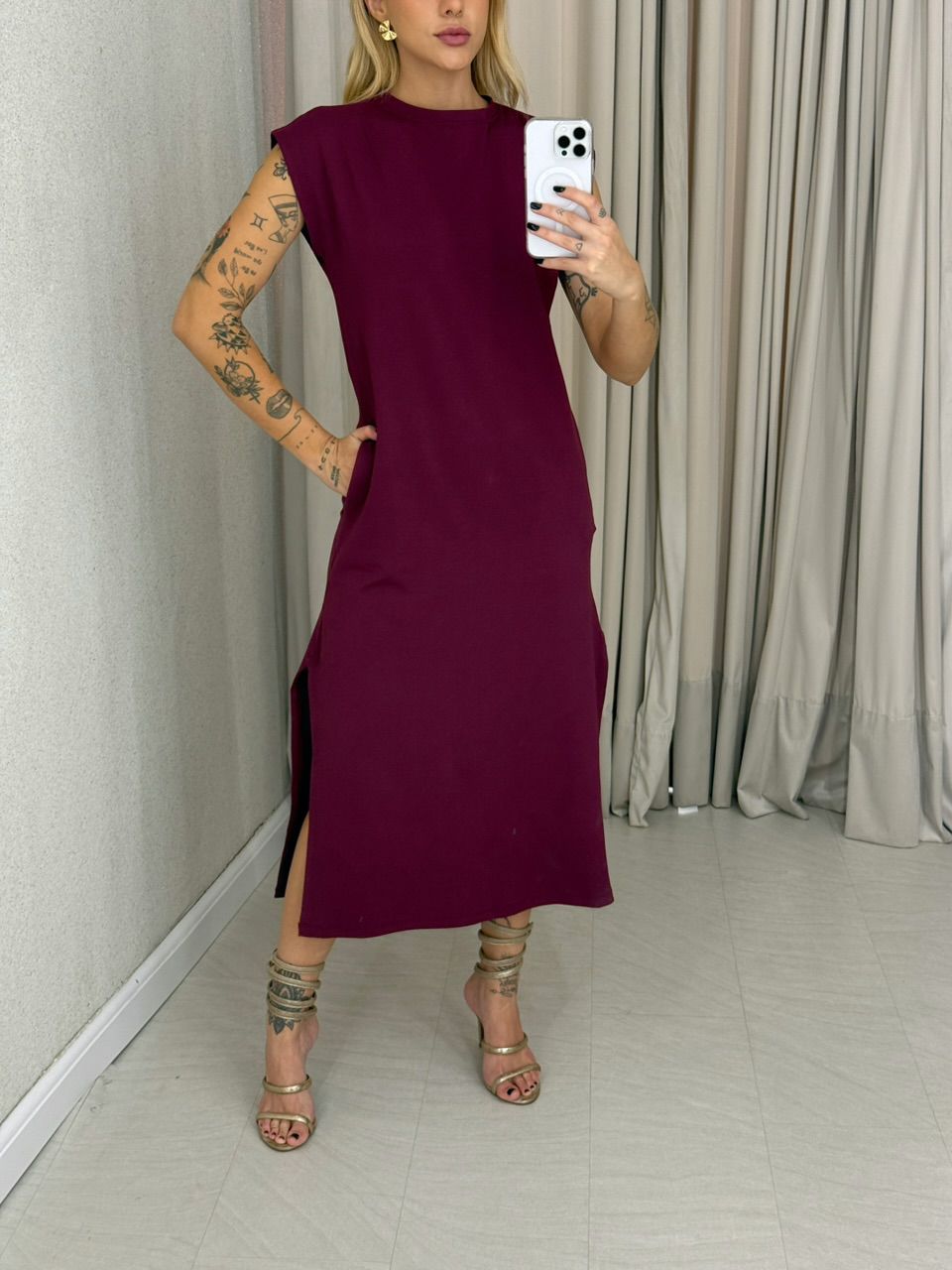 VESTIDO AUGUSTA MUSCLE VINHO