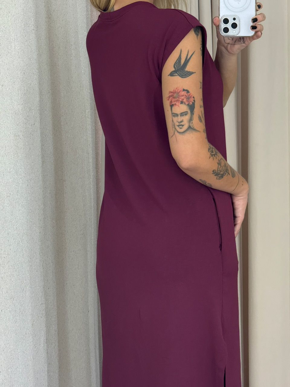 VESTIDO AUGUSTA MUSCLE VINHO