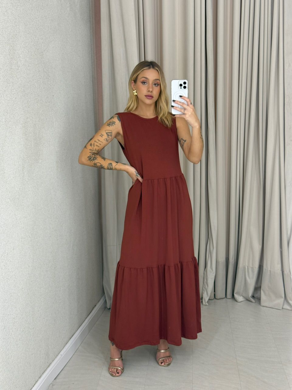 VESTIDO GILDA CAVADO TELHA - 0059440180 - CAROLLA FERRARO