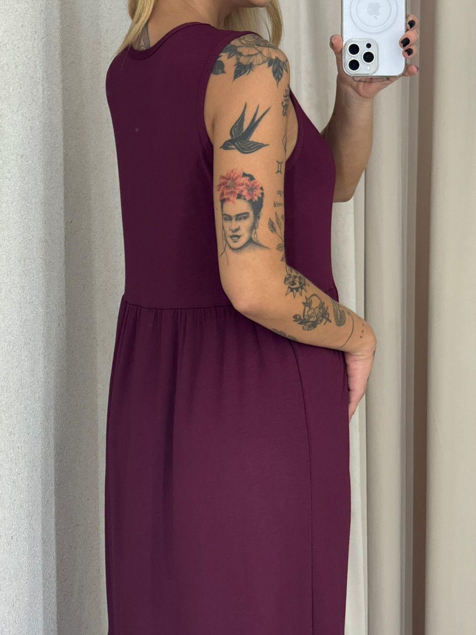 VESTIDO GILDA CAVADO VINHO