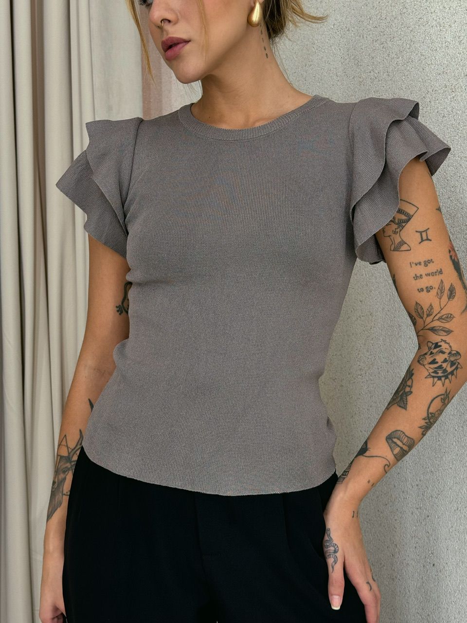 BLUSA MANGA BABADO CAQUI