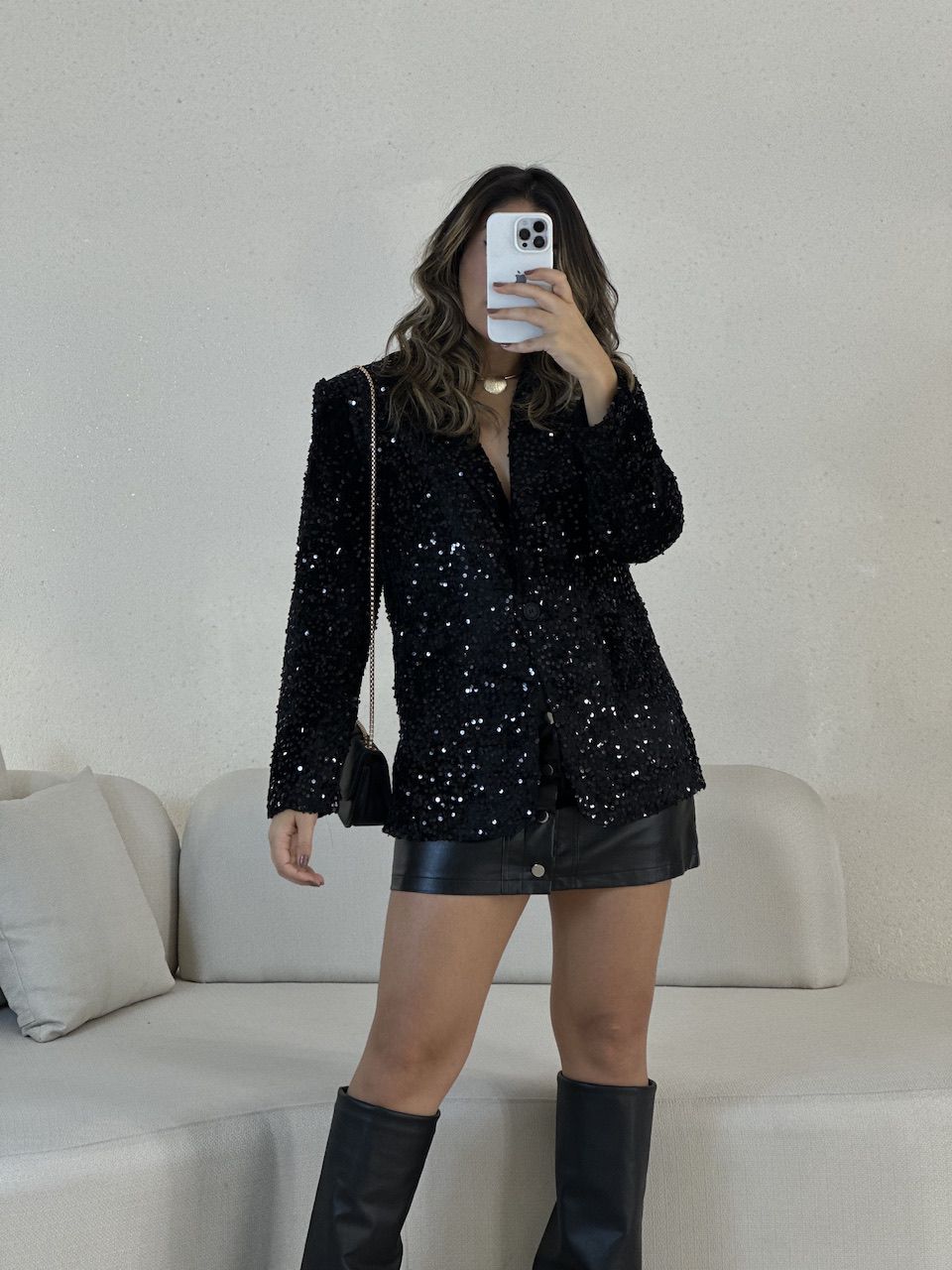 BLAZER LETÍCIA PAETÊ preto - 0054340032 - CAROLLA FERRARO