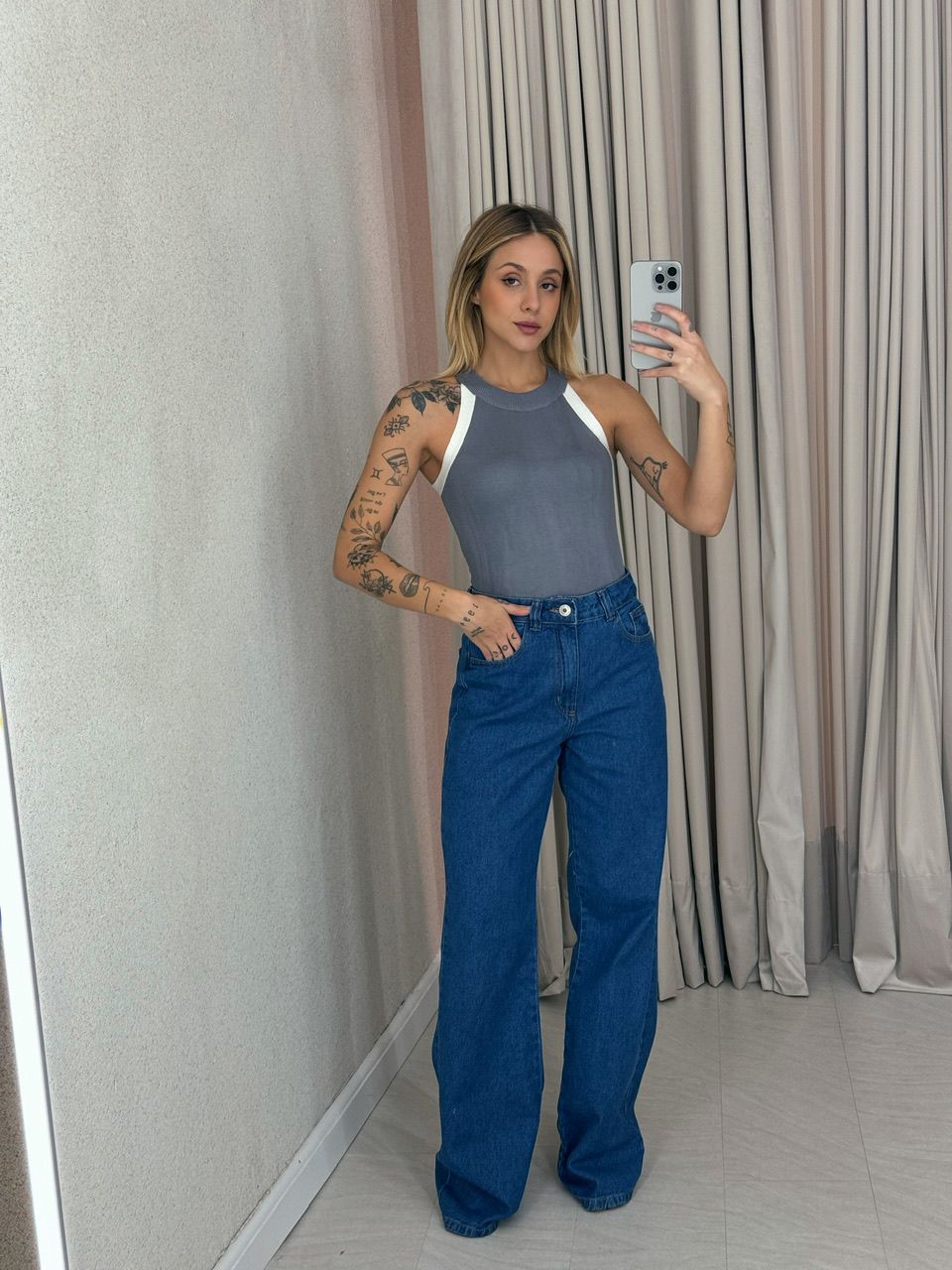BLUSA ALANA CAVADA CINZA