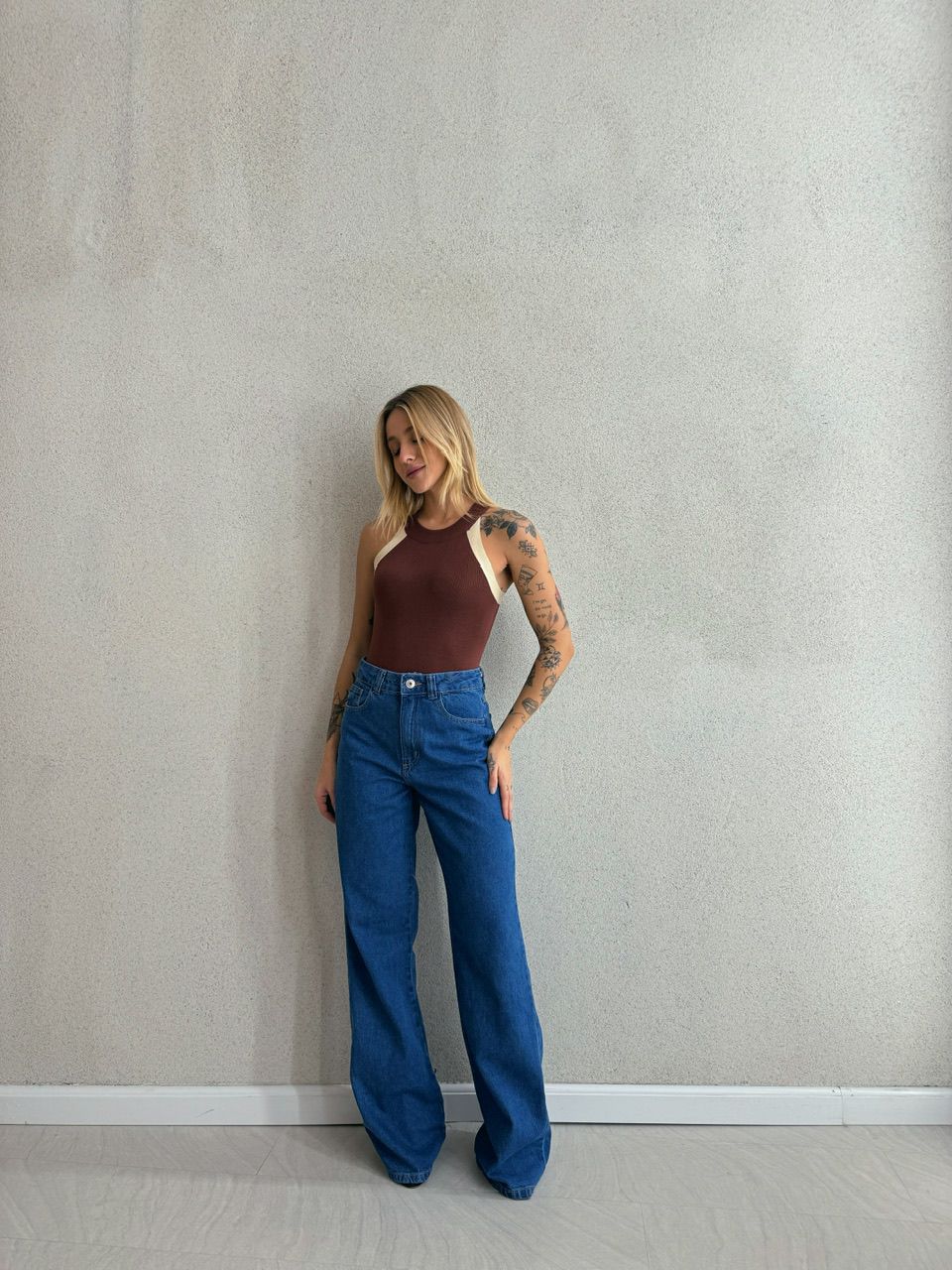 BLUSA ALANA CAVADA MARROM
