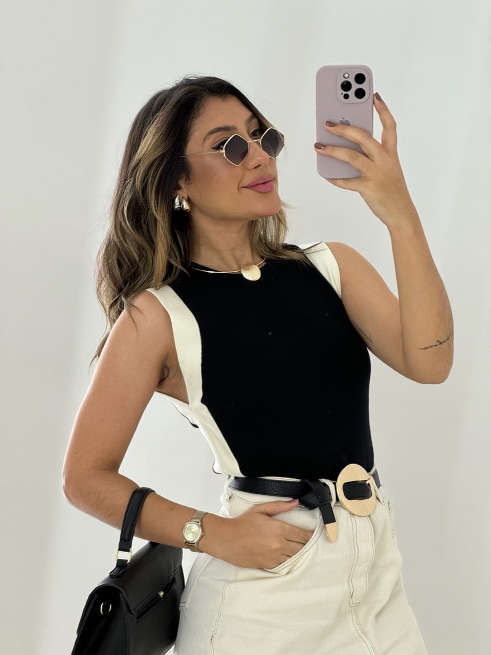BLUSA CECÍLIA CAVADA PRETA