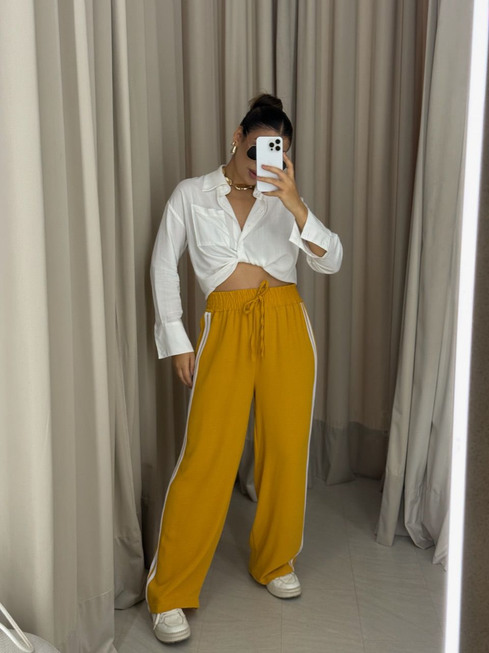 CALÇA LORENA LISTRAS MOSTARDA
