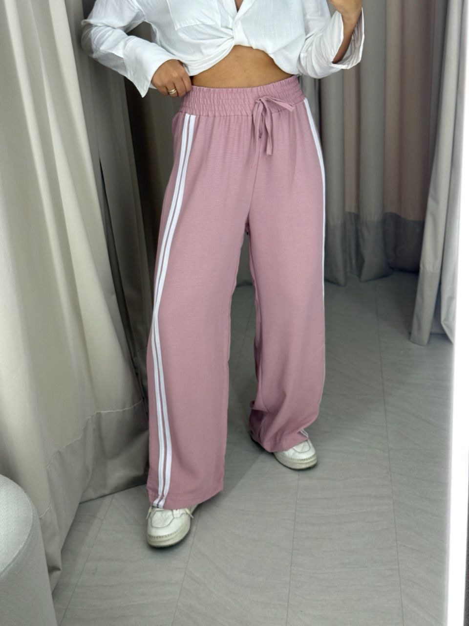 CALÇA LORENA LISTRAS ROSÊ - 0066650025 - CAROLLA FERRARO