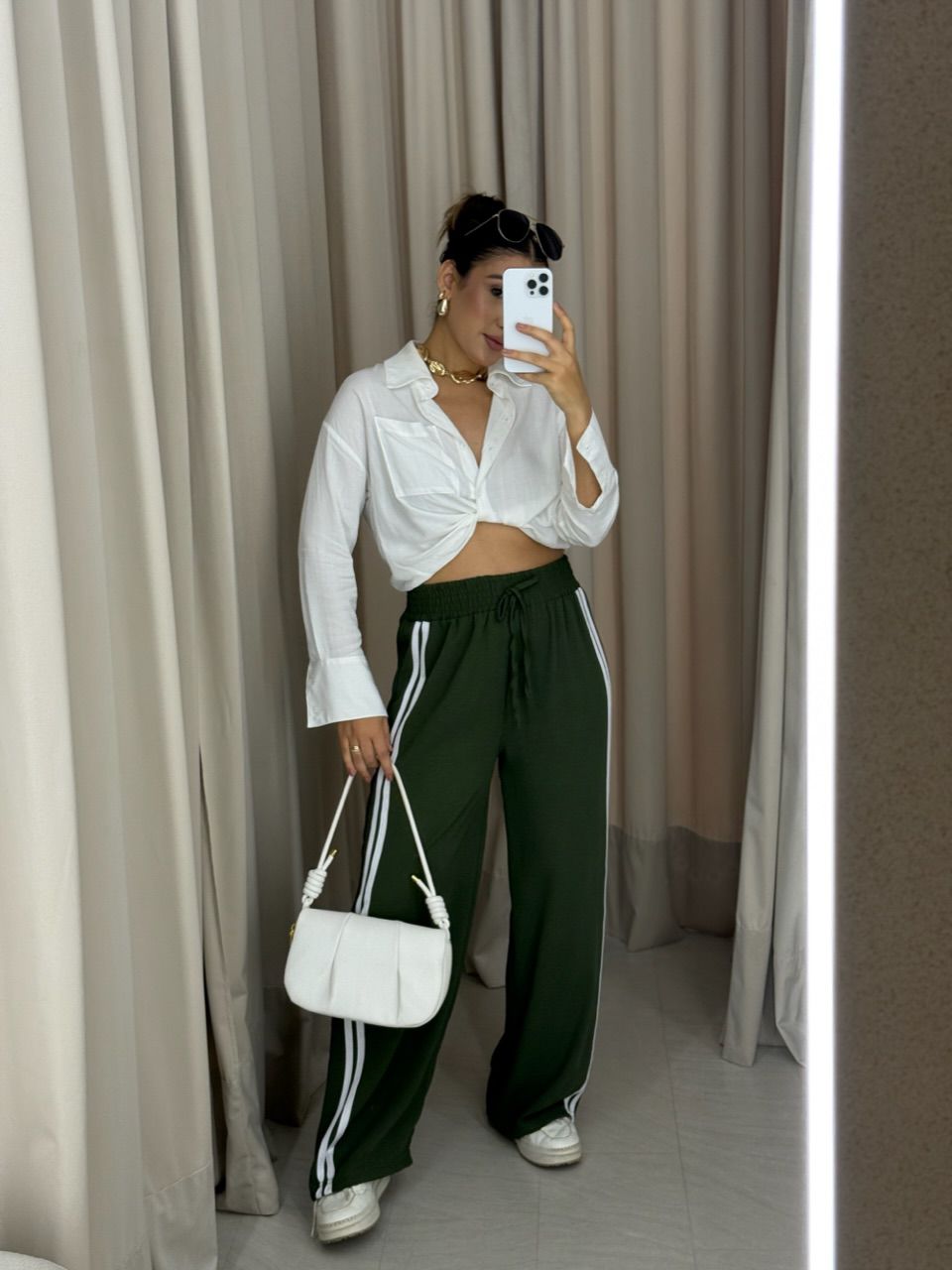 CALÇA LORENA LISTRAS VERDE MILITAR