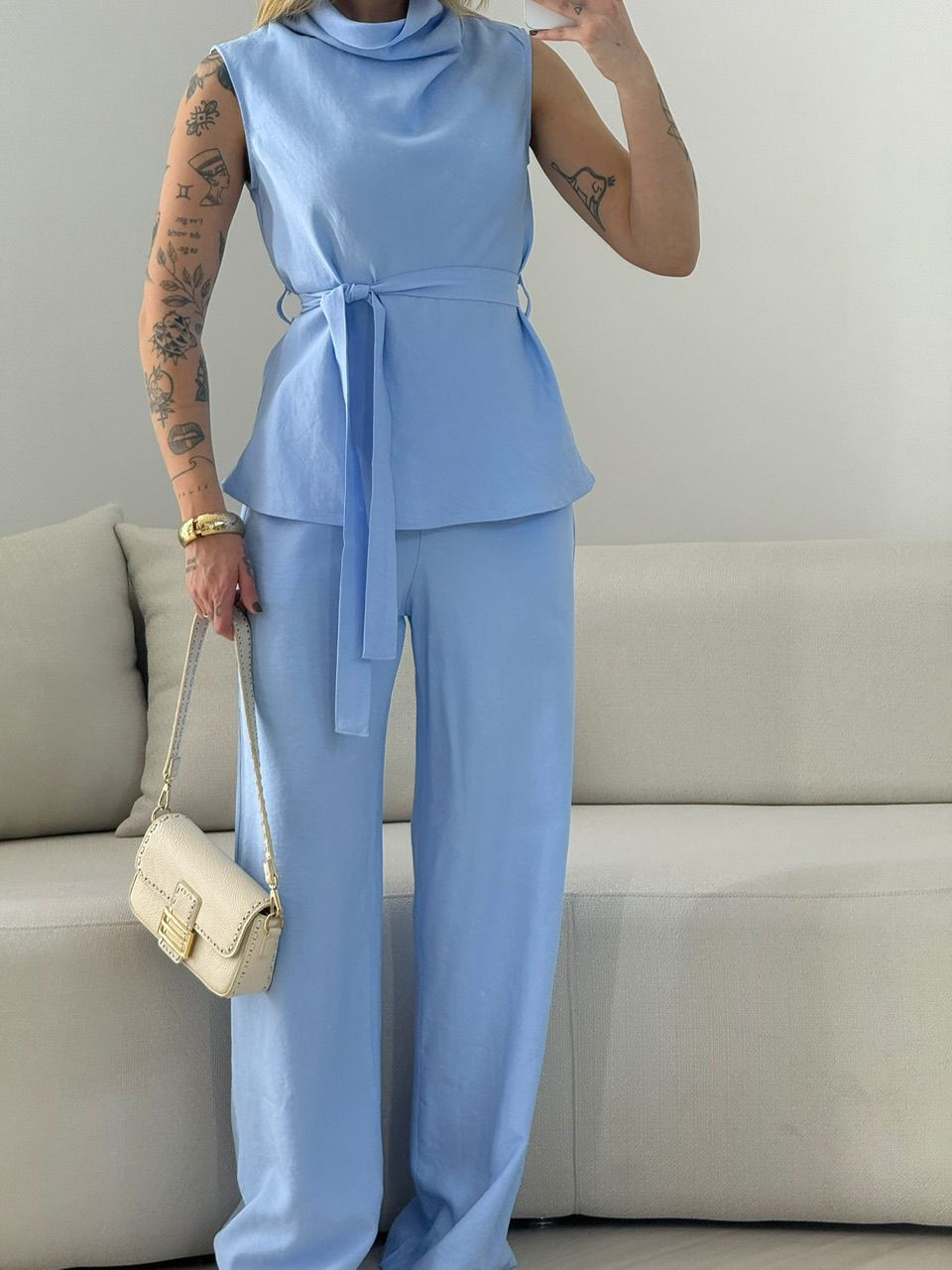 CONJUNTO ARIANA GOLA AZUL