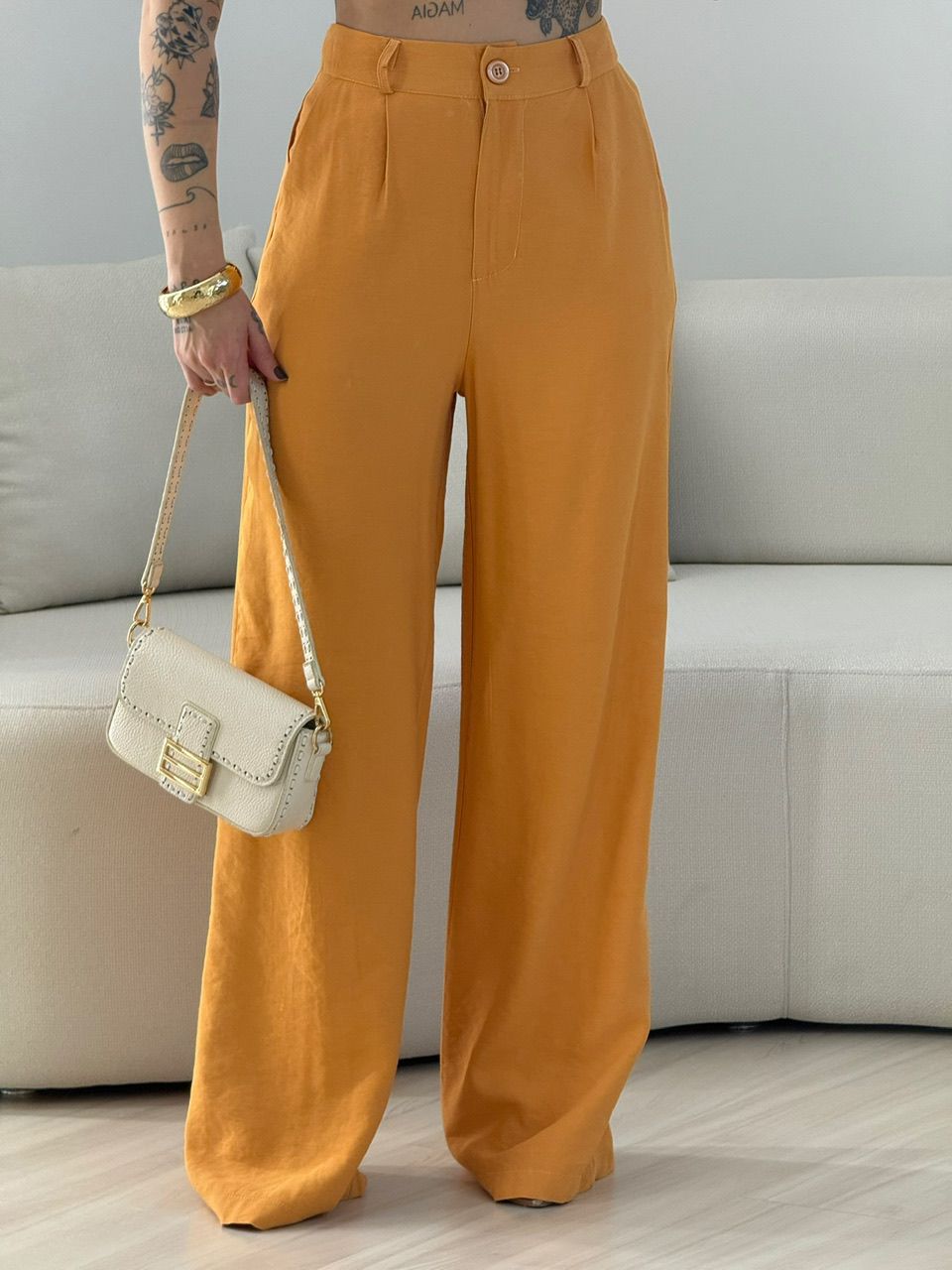 CONJUNTO ARIANA GOLA CARAMELO