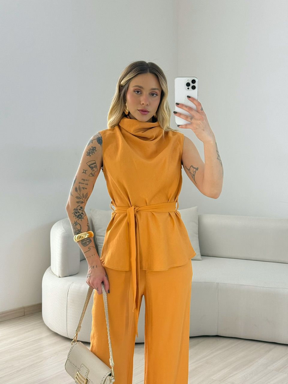 CONJUNTO ARIANA GOLA CARAMELO