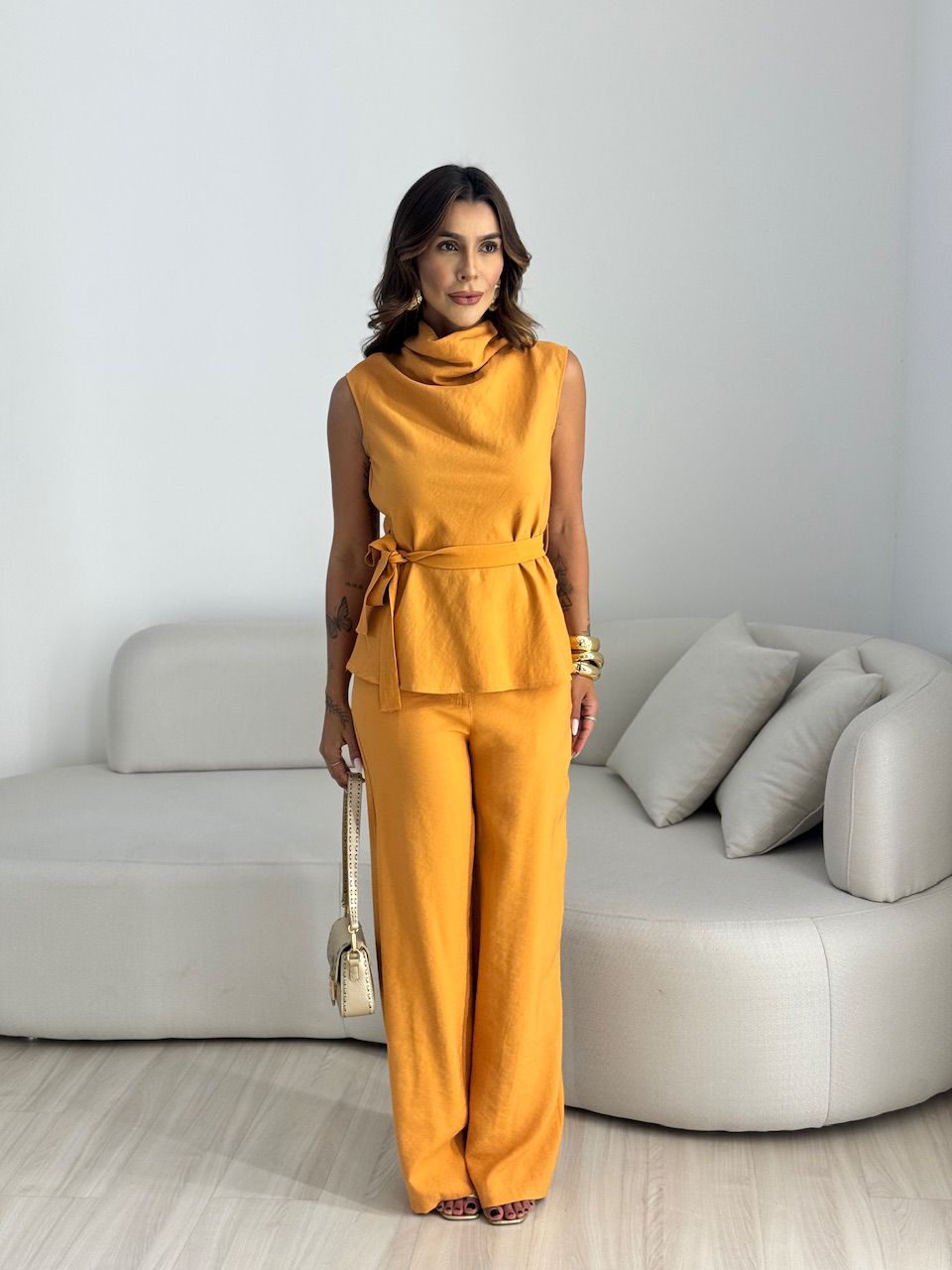CONJUNTO ARIANA GOLA CARAMELO - 0067800095 - CAROLLA FERRARO