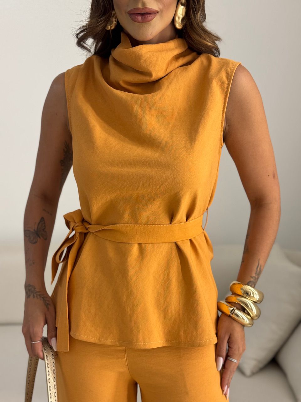 CONJUNTO ARIANA GOLA CARAMELO