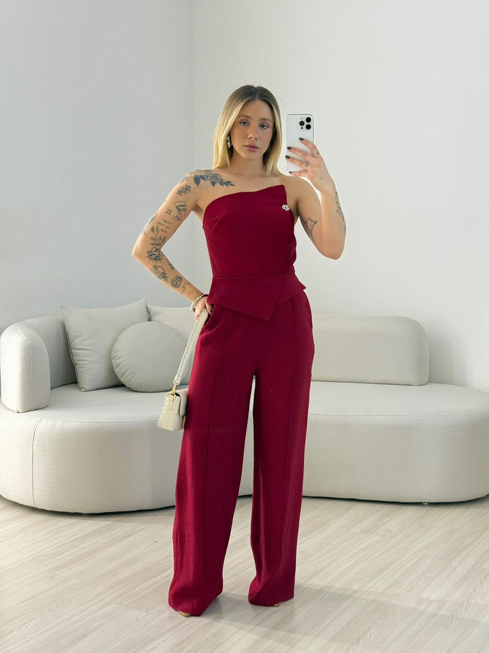 MACACÃO ANA VITORIA TOMARA QUE CAIA VERMELHO