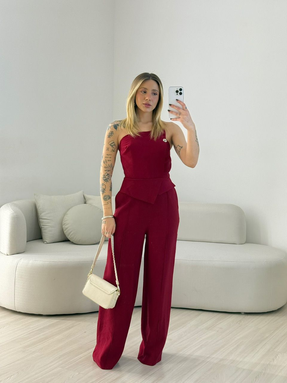 MACACÃO ANA VITORIA TOMARA QUE CAIA VERMELHO