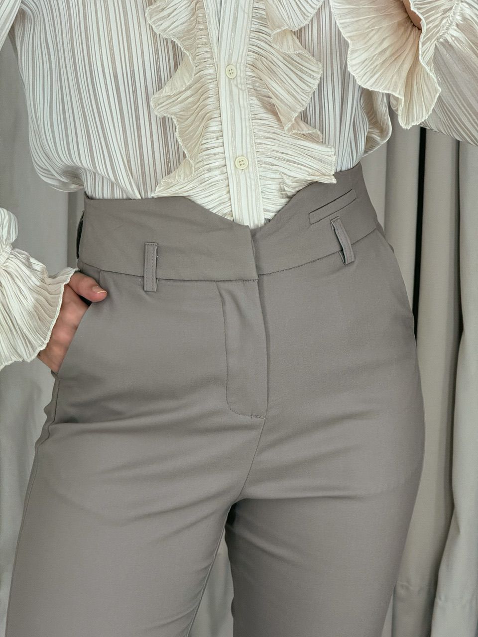 CALÇA GABRIELA SKINNY CAQUI
