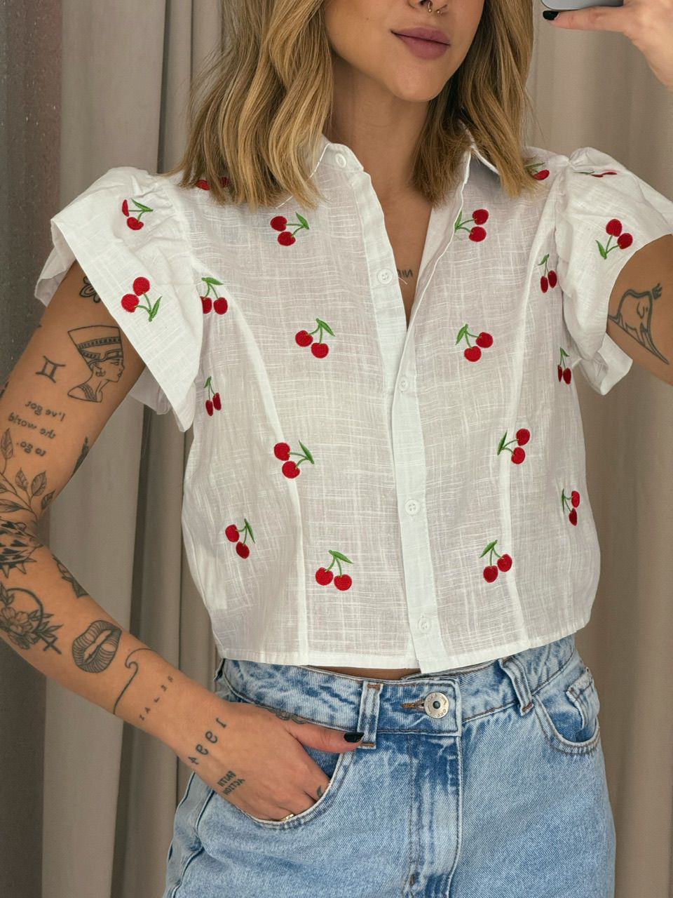 CAMISA BIA CEREJA BRANCA