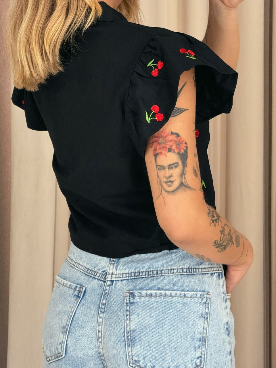 CAMISA BIA CEREJA PRETA