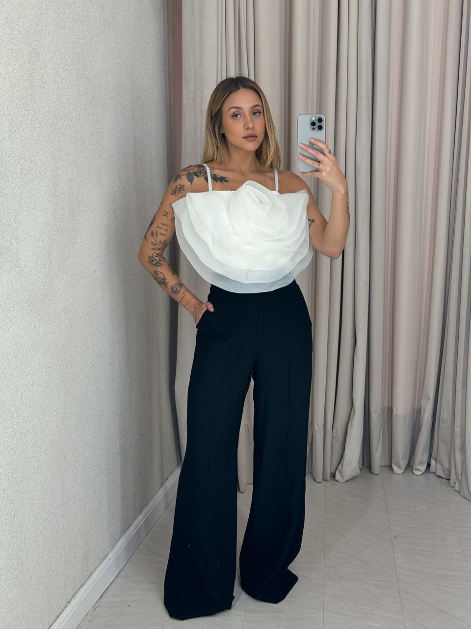 CROPPED LIDIA BABADOS OFF