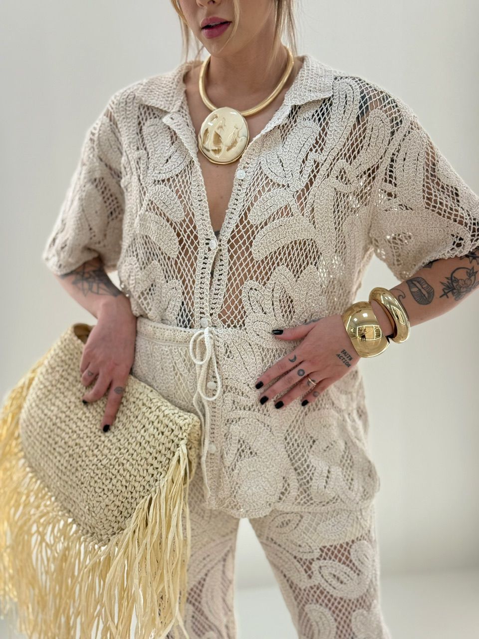 CAMISA MANUELA CROCHÊ CRU