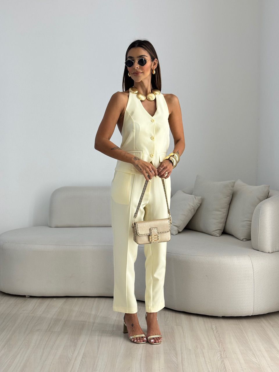CONJUNTO LARI BOTÕES YELLOW BUTTER