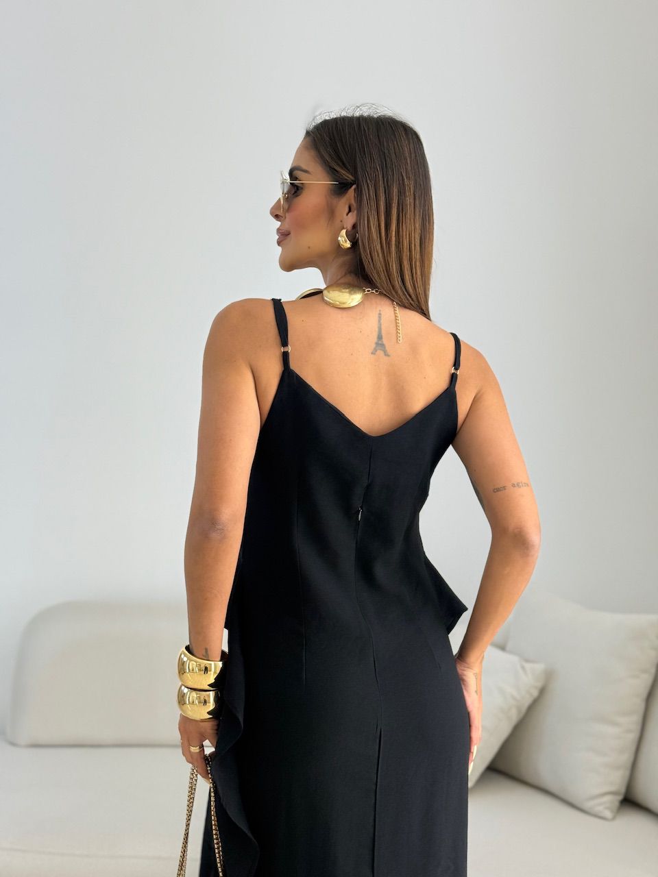 VESTIDO ALANIS BABADO PRETO