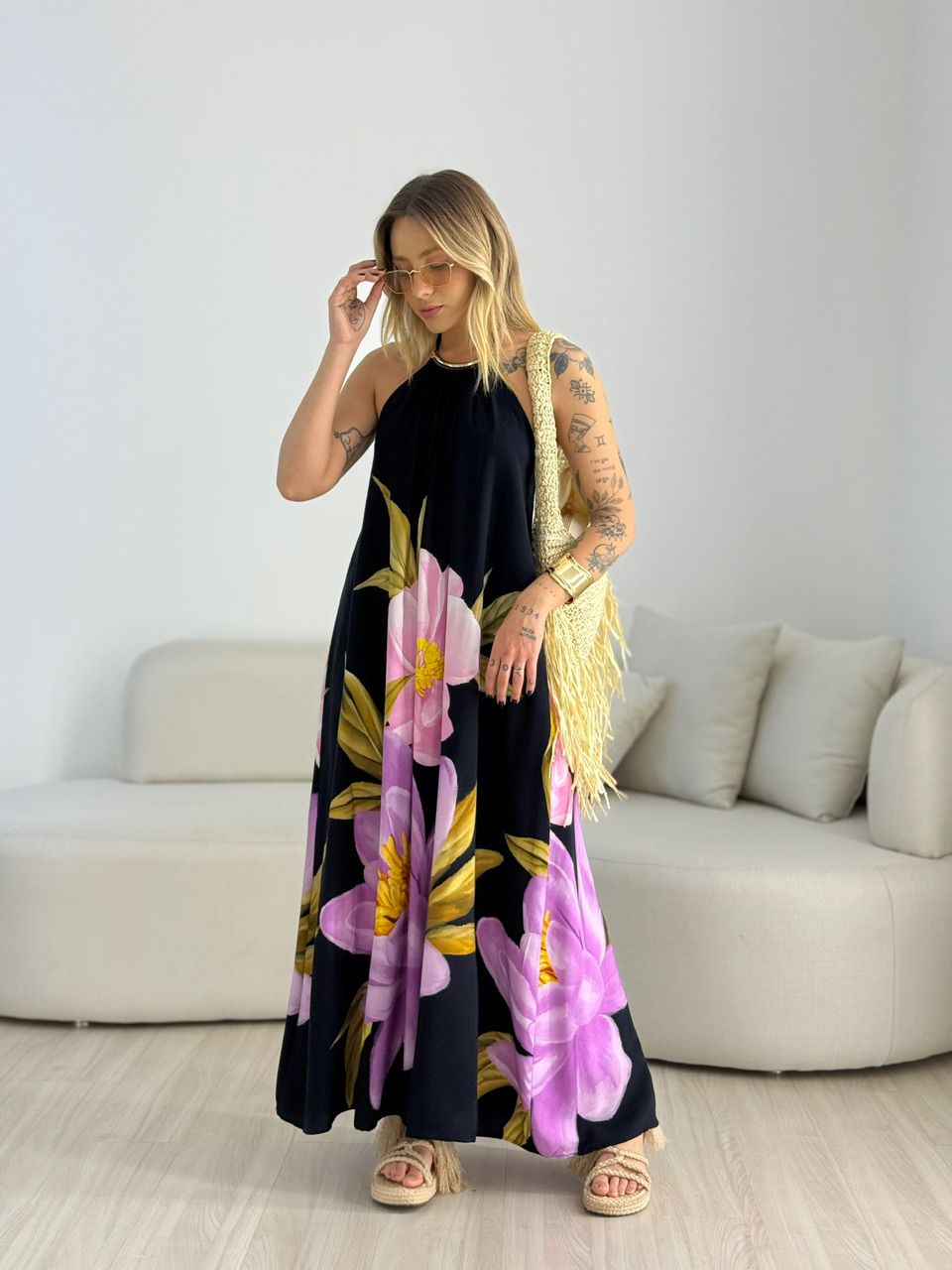 VESTIDO SUZANA FLORES PRETO