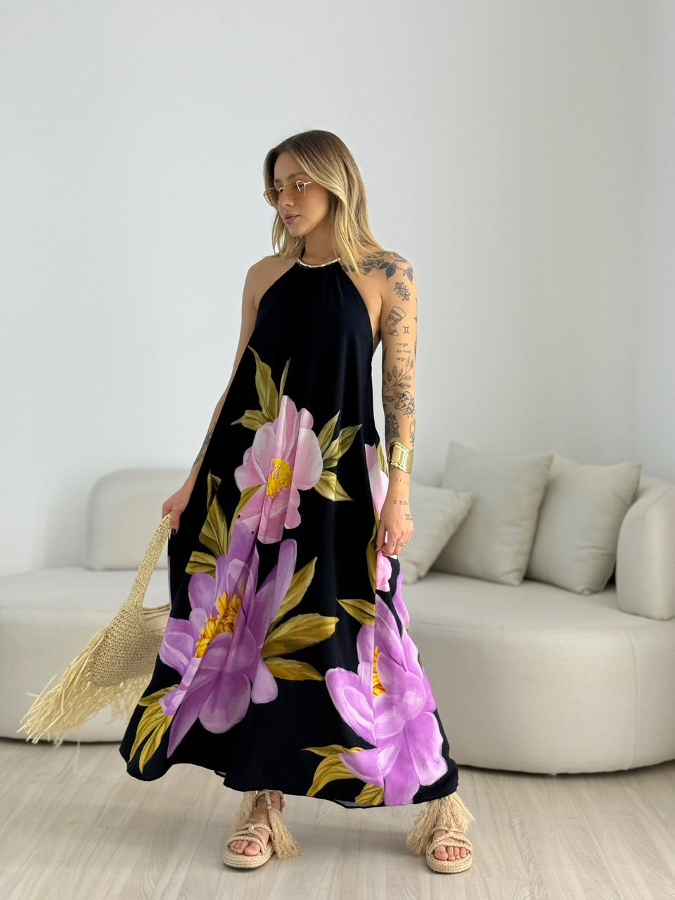 VESTIDO SUZANA FLORES PRETO - 0069380032 - CAROLLA FERRARO