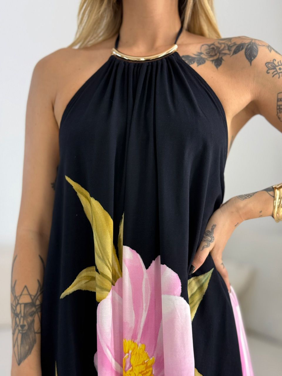 VESTIDO SUZANA FLORES PRETO