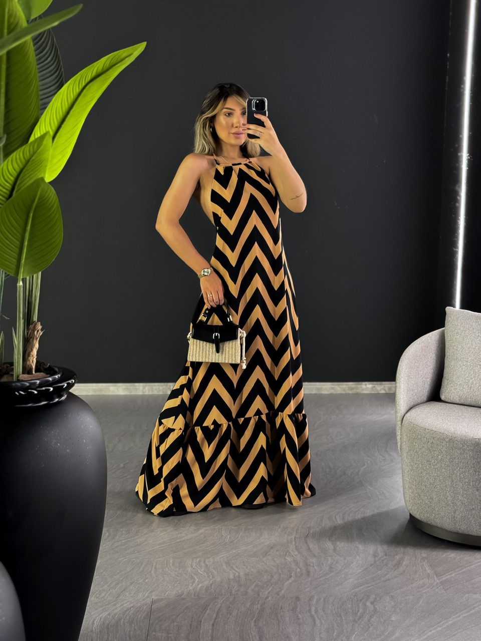 VESTIDO CHEVRON FRENTE ÚNICA CARAMELO