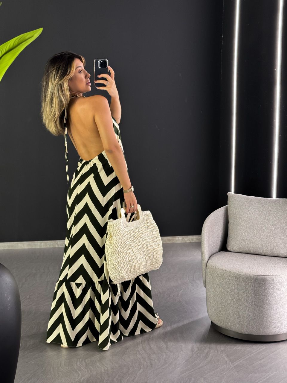 VESTIDO CHEVRON FRENTE ÚNICA VERDE OLIVA