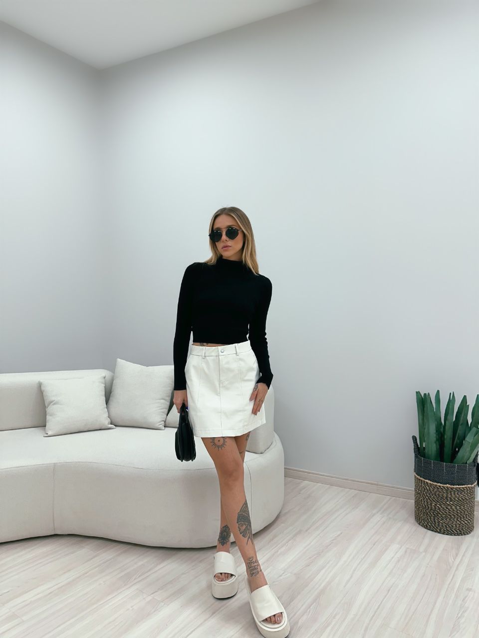 BLUSA COSTAS ABERTA TRICOT PRETA