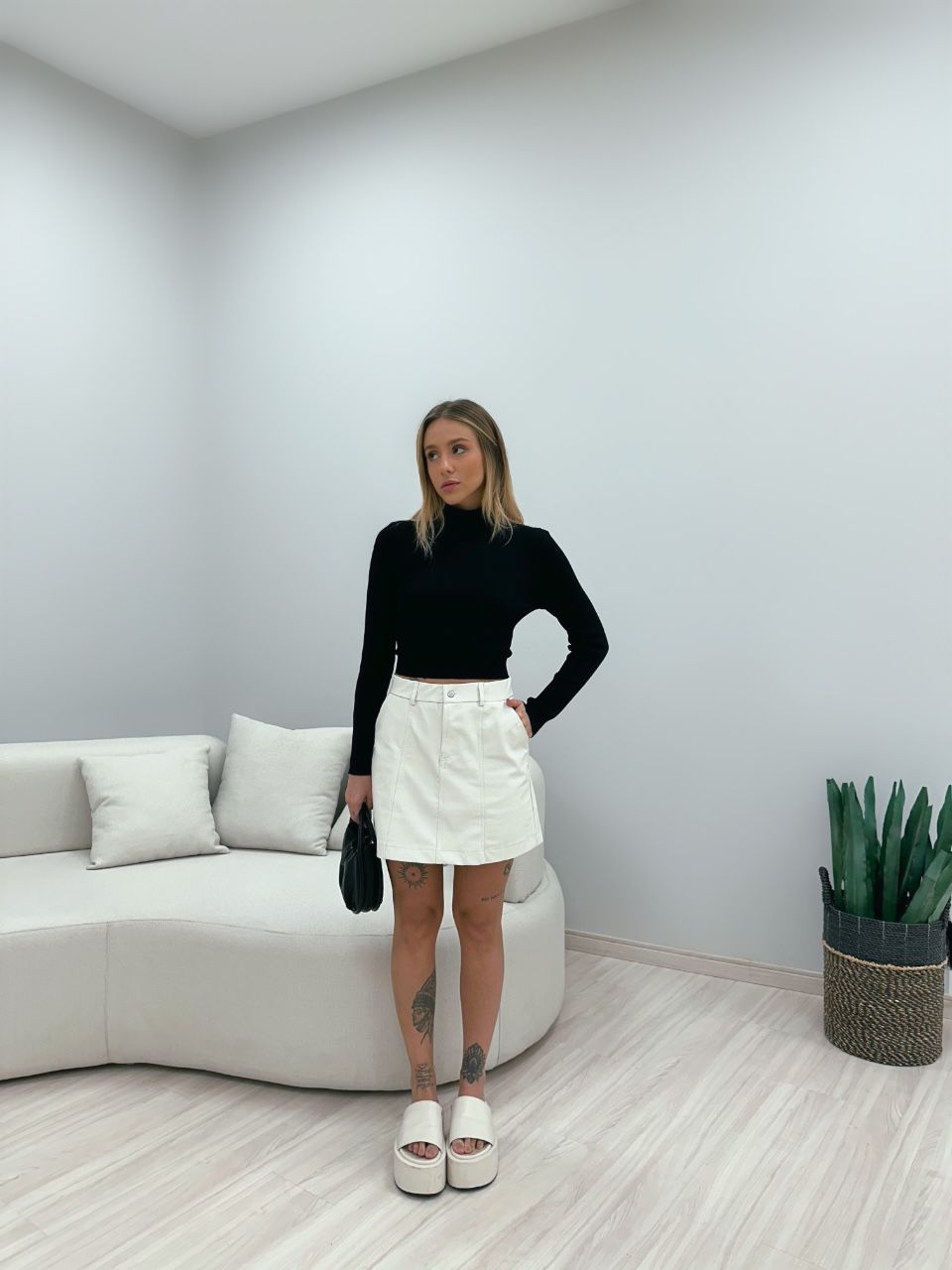 BLUSA COSTAS ABERTA TRICOT PRETA