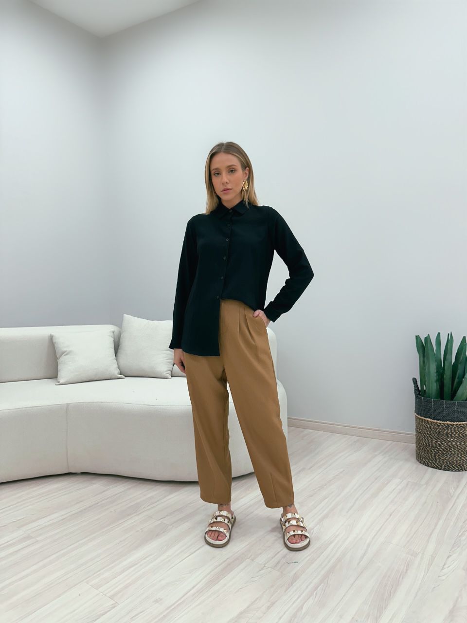 CAMISA LARA LISA PRETA