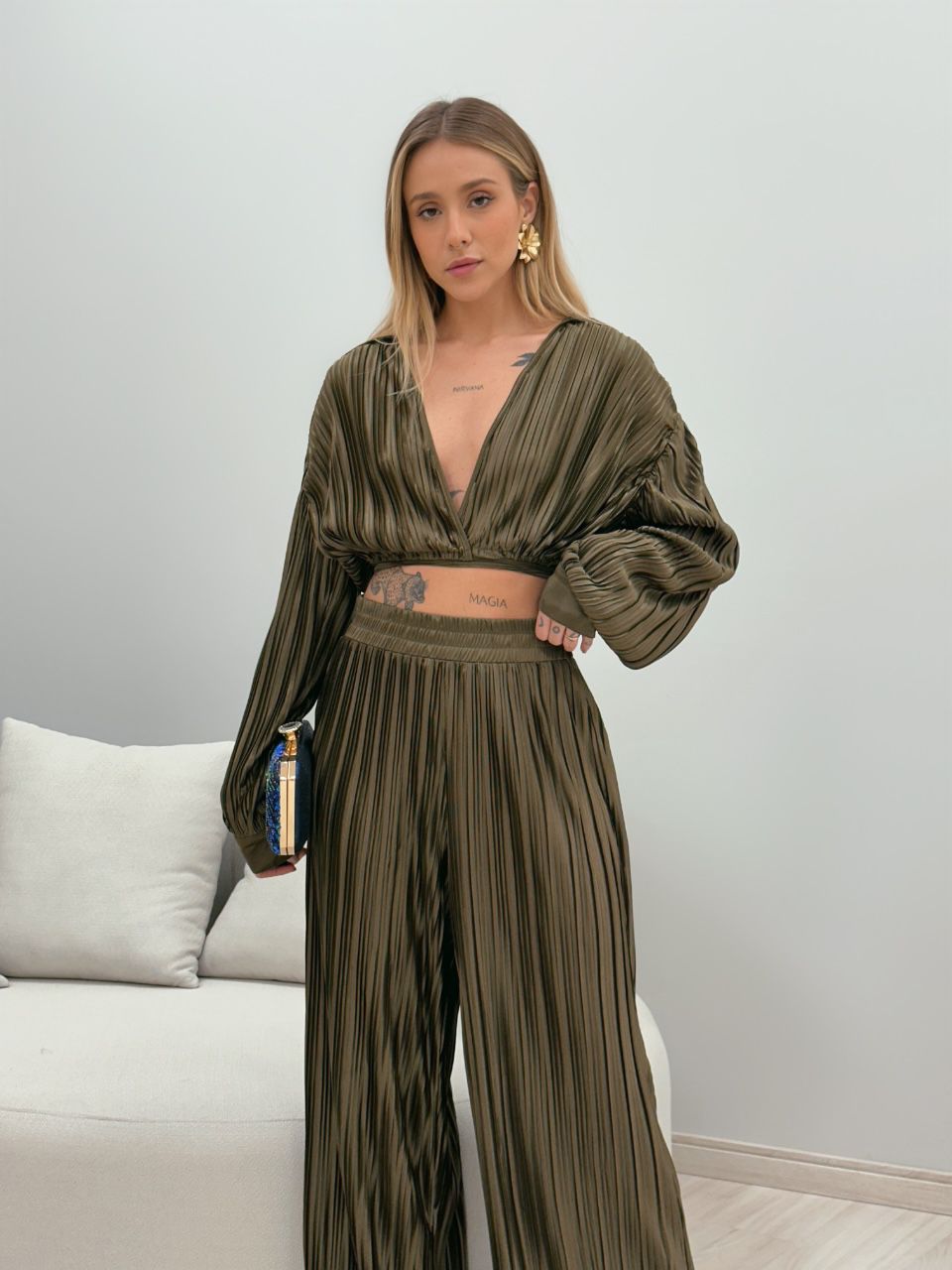CONJUNTO CAMILA PLISSADO VERDE MUSGO